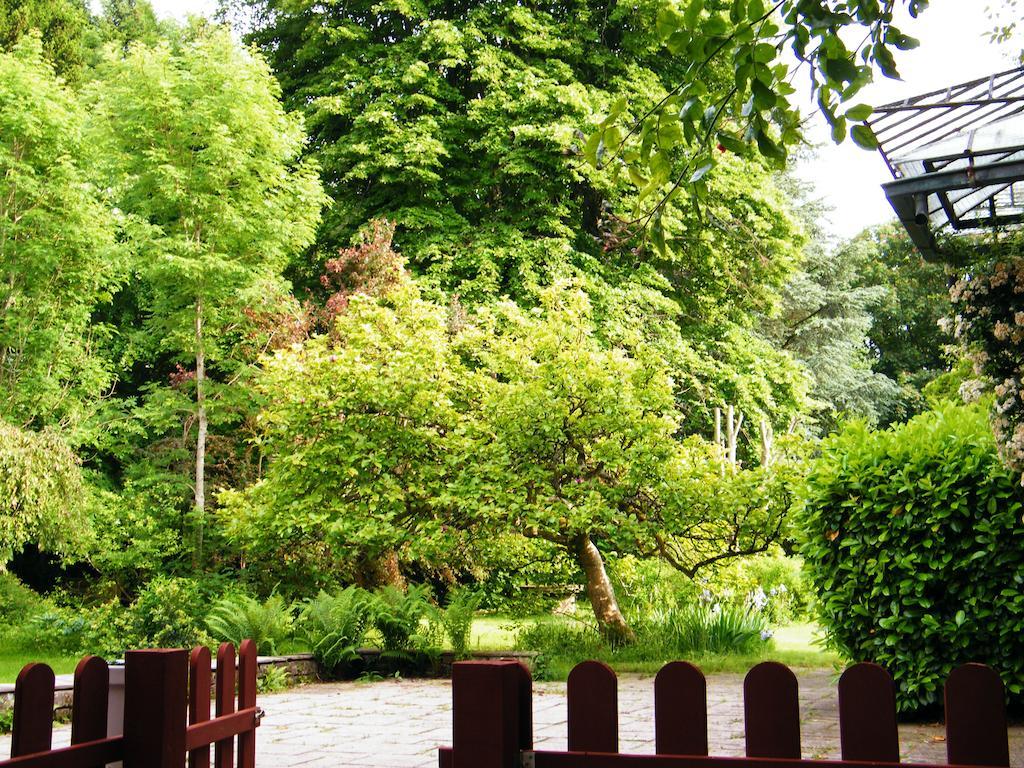 Villa Des Capucins ลุกซุยล์-เลส์-แบ็งส์ ภายนอก รูปภาพ