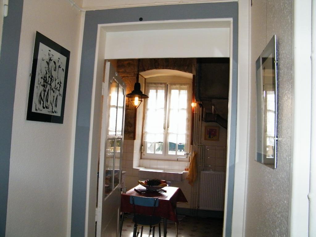 Villa Des Capucins ลุกซุยล์-เลส์-แบ็งส์ ห้อง รูปภาพ