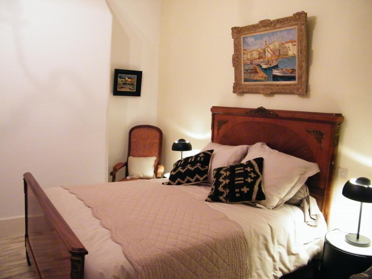 Villa Des Capucins ลุกซุยล์-เลส์-แบ็งส์ ภายนอก รูปภาพ